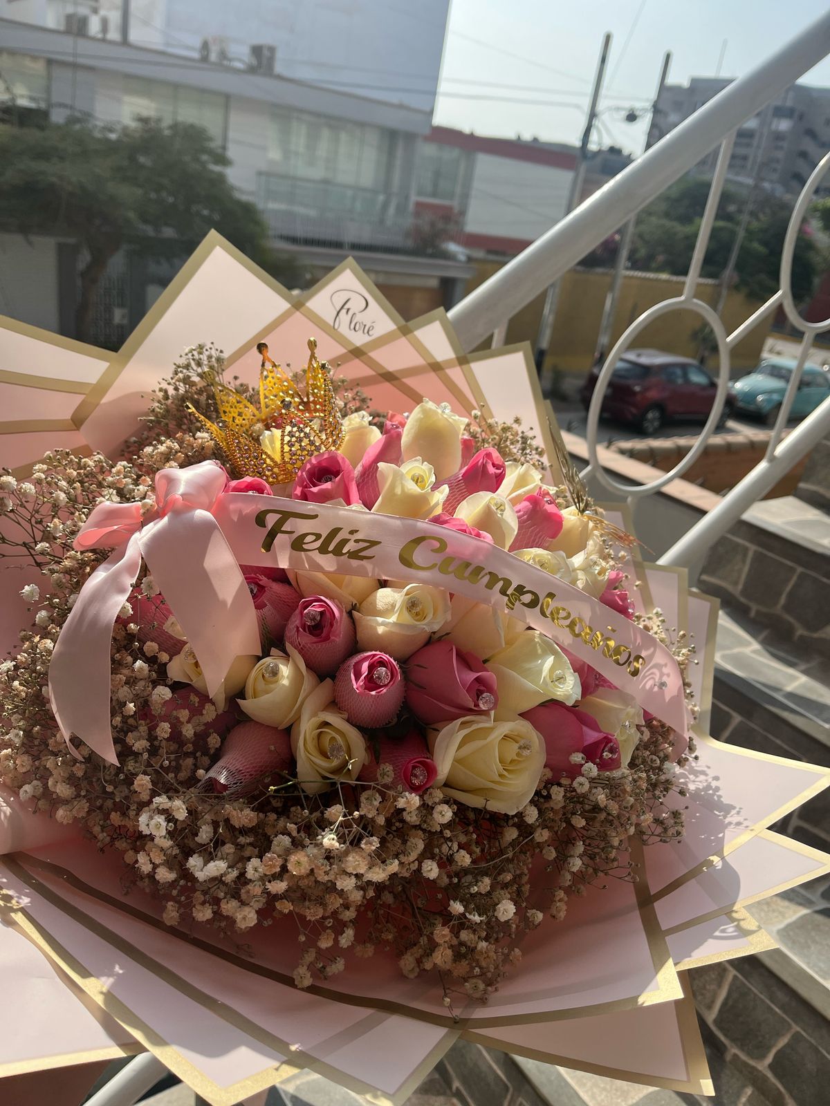 Buchón de 50 rosas💐