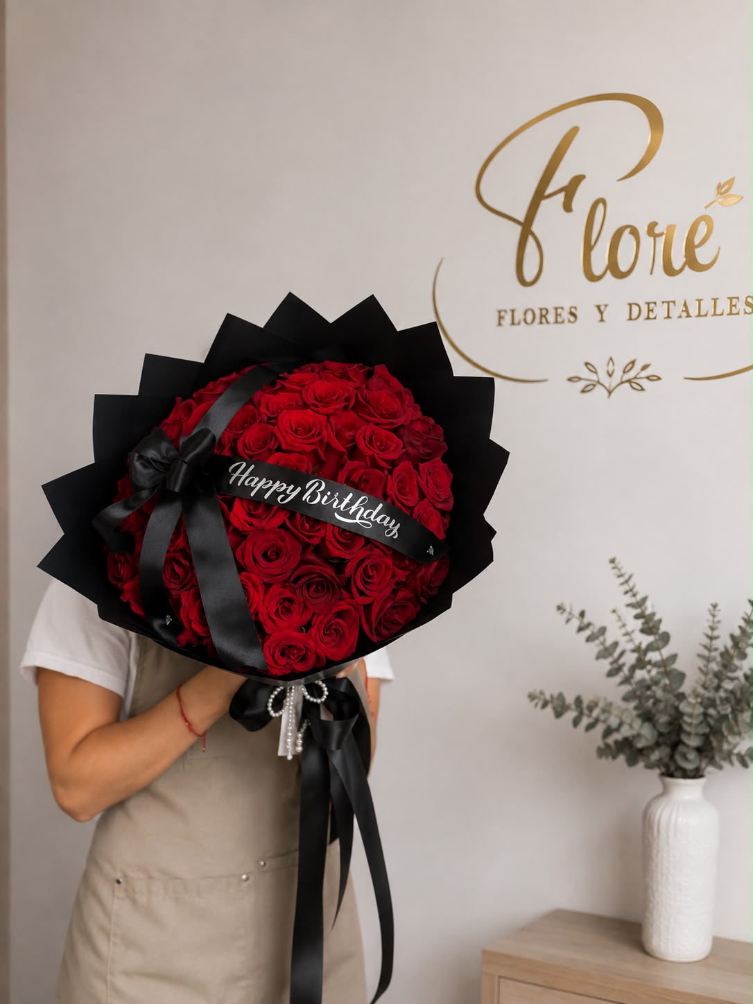 BUCHÓN DE ROSAS ROJAS